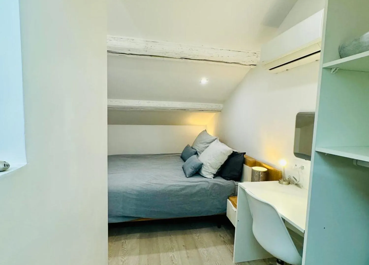 Loft Design Duplex 2 Chambres Terrasse 20M2 Marseille 0*,